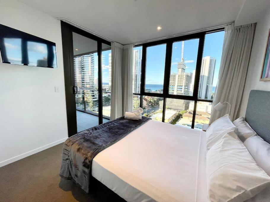 Broadbeach Apartment Level 10 With Beach Views Gold Coast Exterior photo